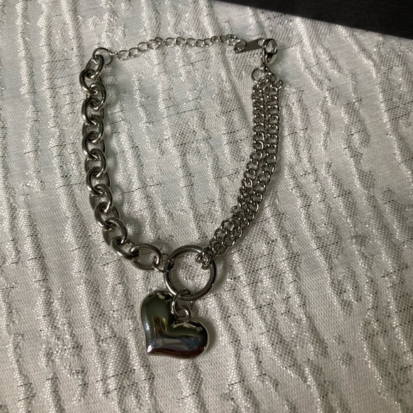 Antian Accessories™ Gold Plated Heart Charm Bracelet - Picture 2 of 4